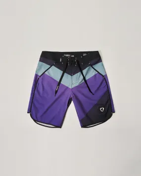 18" Curved Hem Stage Shorts