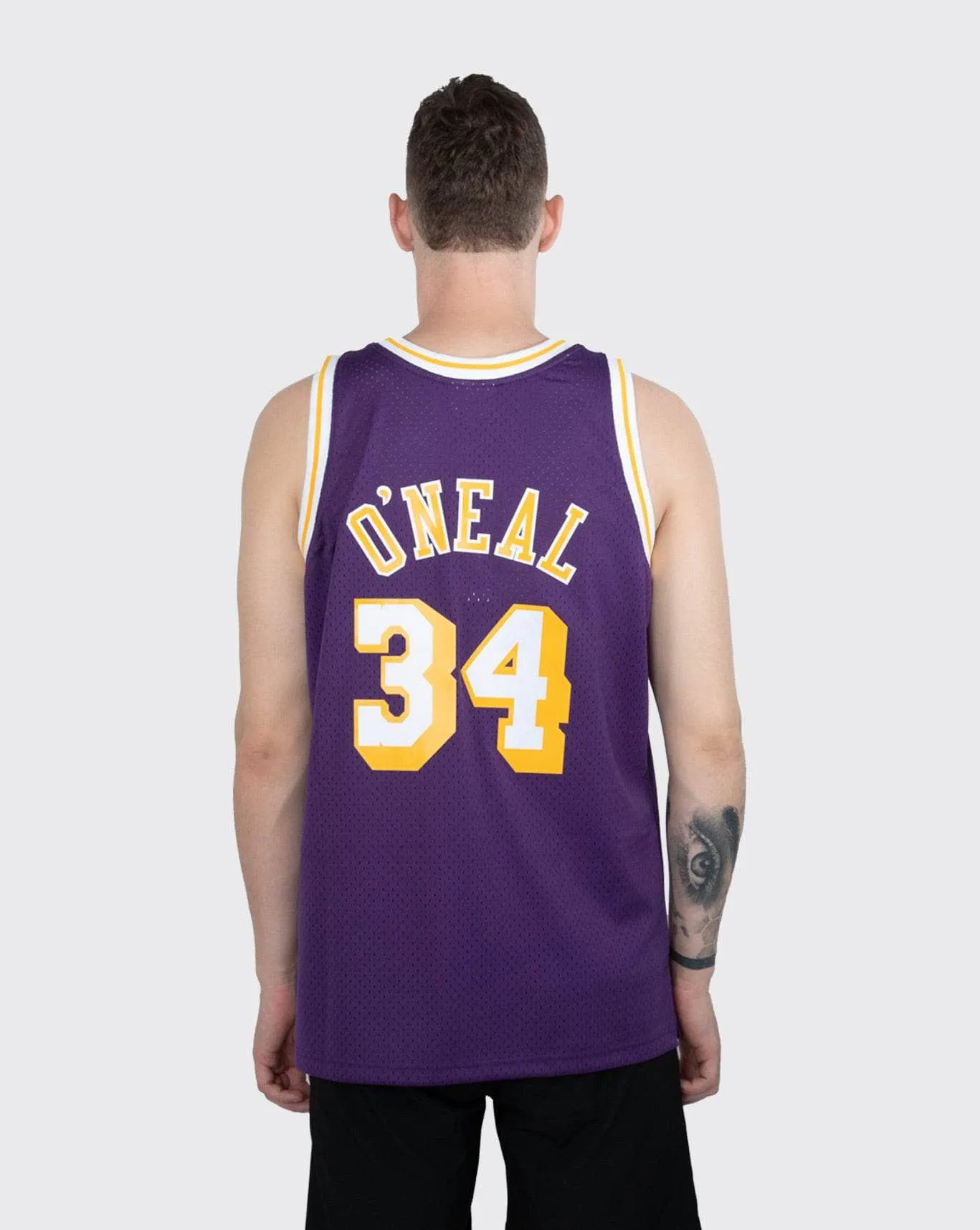 mitchell and ness lakers shaq swingman jersey